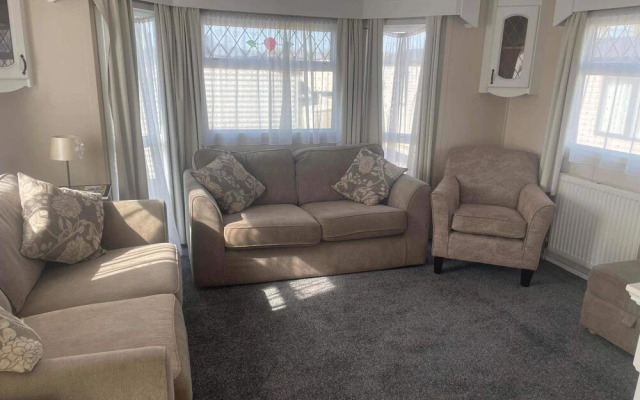 2 Bedroom two Bathroom Sunset Lodge Heachambeach