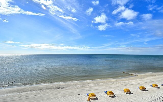 Trillium 5B Beach Front With Private Balcony/amazing Gulf Views!