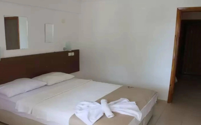 Tuana Hotel