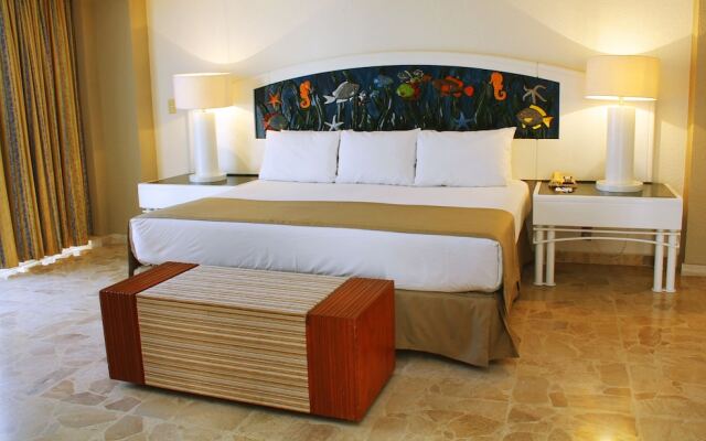 Two Bedroom Apartment by Grand Hotel Acapulco