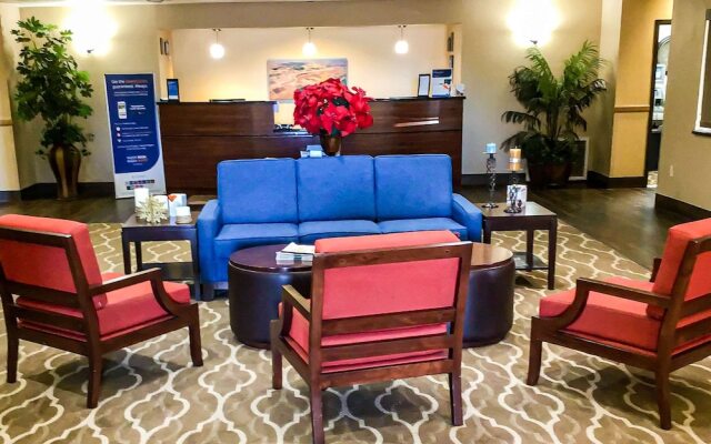 Comfort Inn And Suites