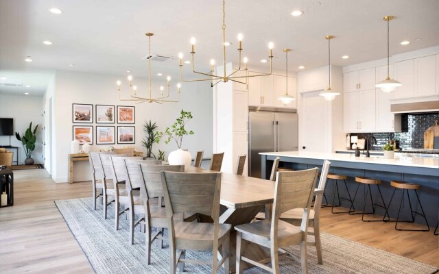 Desert Mirage 5 Bedroom Home