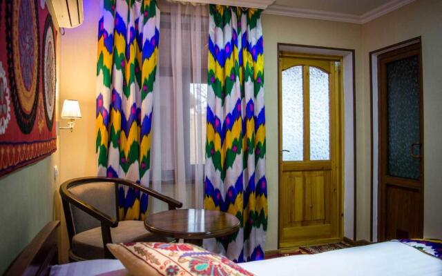 Jahongir Guest House