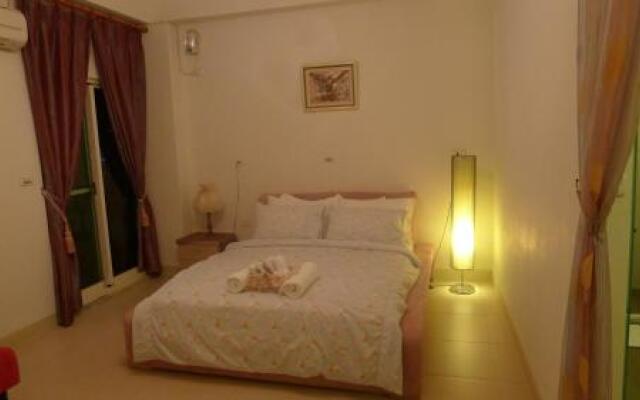 World Art Homestay