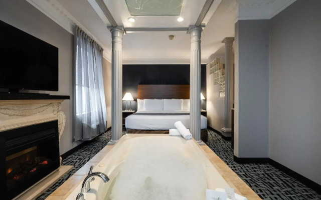 Monte Carlo Inn Toronto West Suites