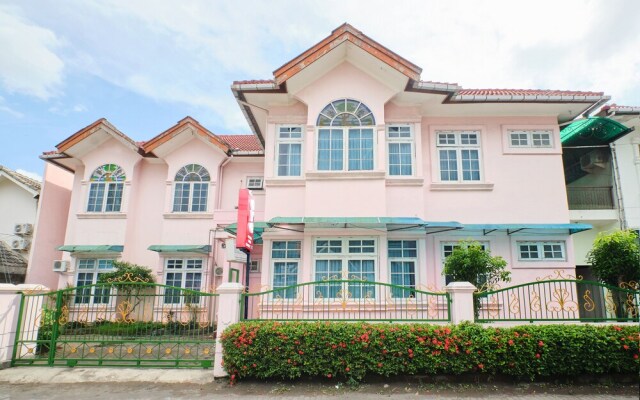 Rizki Dhira Guest House by OYO Rooms