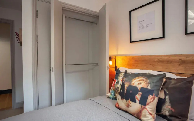 Cabot Mews Apartments
