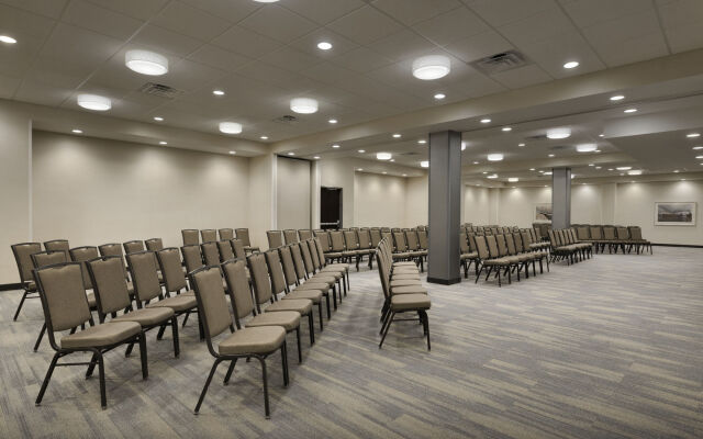 Holiday Inn & Suites Duluth Downtown by IHG