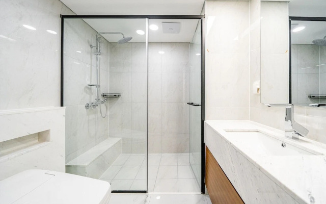 Seocho Intoraon Hotel and Residence