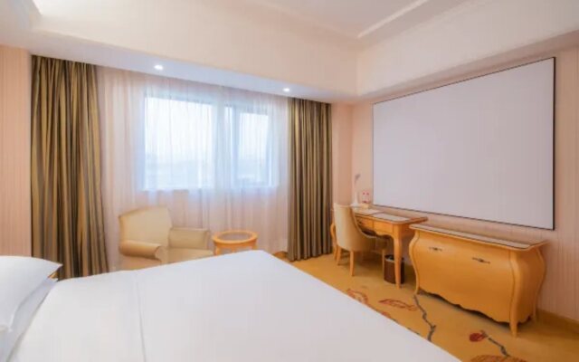 Vienna Hotel (Bolo West Bus Station)