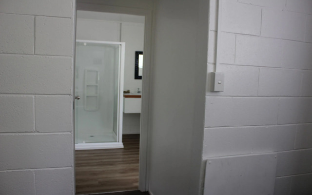 Riverside Haven Lodge & Holiday Park