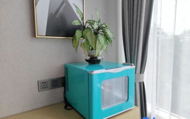 Pengcheng Belvedere Hotel (Shenzhen University Nanshan Metro Station)