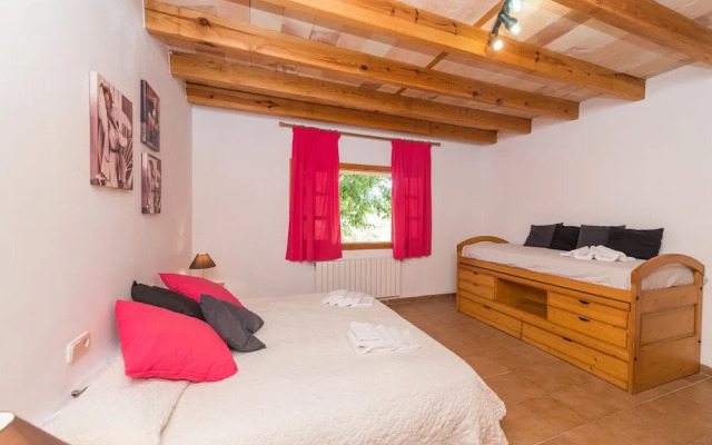 Can Dato in Inca With 2 Bedrooms and 2 Bathrooms