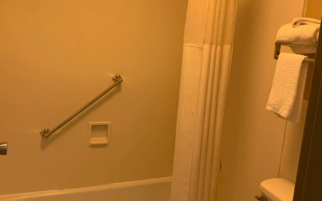 Quality Inn & Suites Brooksville I-75/Dade City