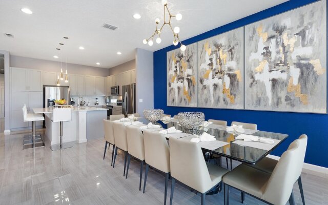 St012v: 10 Bed, Dinosaurs, Minions