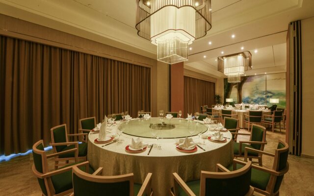 Grand New Century Hotel