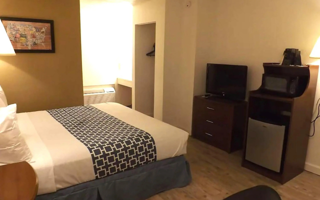 Coratel Inn & Suites By Jasper McCook