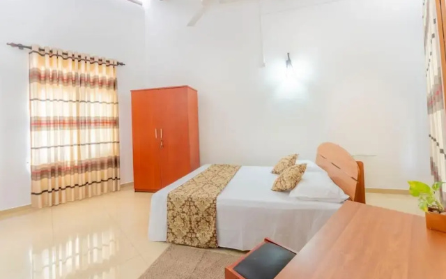 Roamer's ark villa