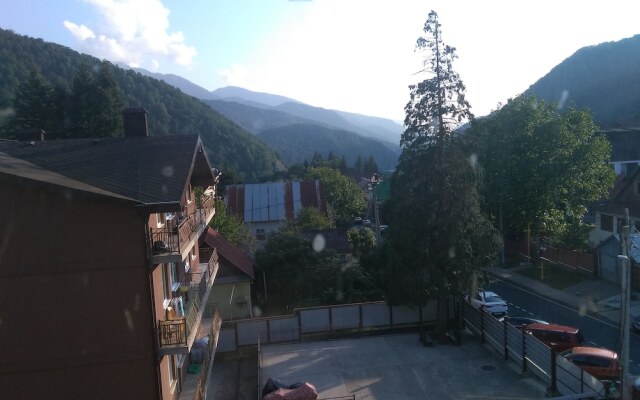 FreeDOM Guesthouse