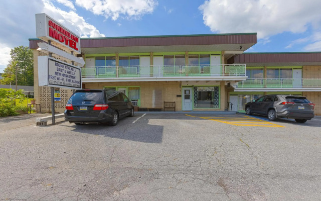 Sonrise Inn Lincoln Hwy By OYO