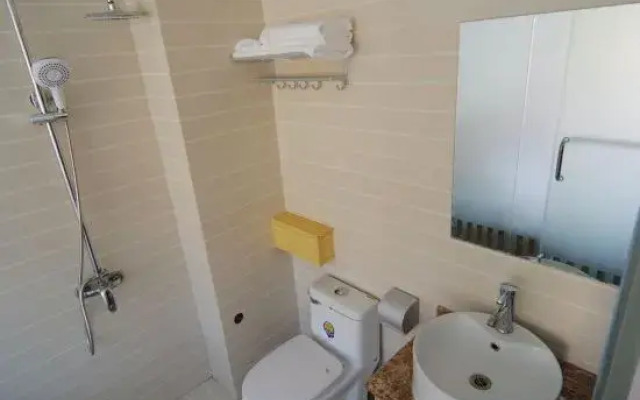 Number 8 Apartment (Nanning Langdong Bus Station Store)