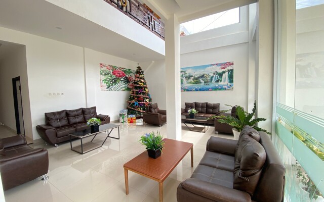 Hotel Tonapa Prince Sorowako Mitra RedDoorz