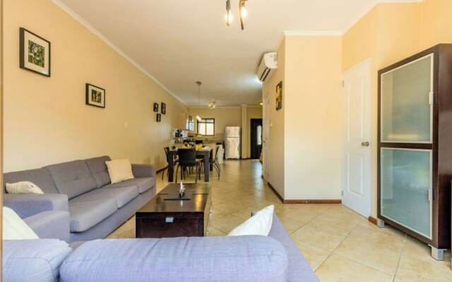 Gold Coast - 2br3ba Gated Community w Pools Gym