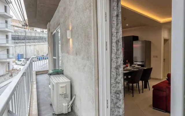 Luxury 3 BR Apt in Gzira Near Sliema - Stjulians