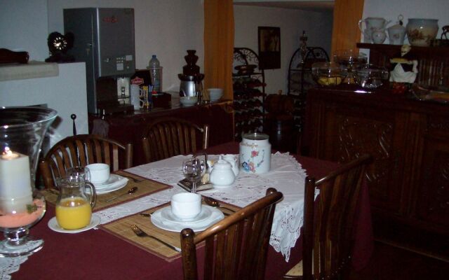 B&B An Officers House