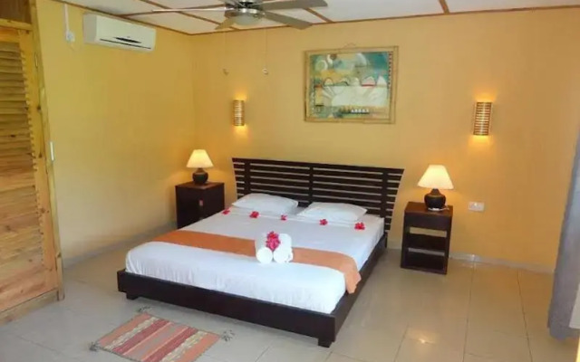 South Point Chalets
