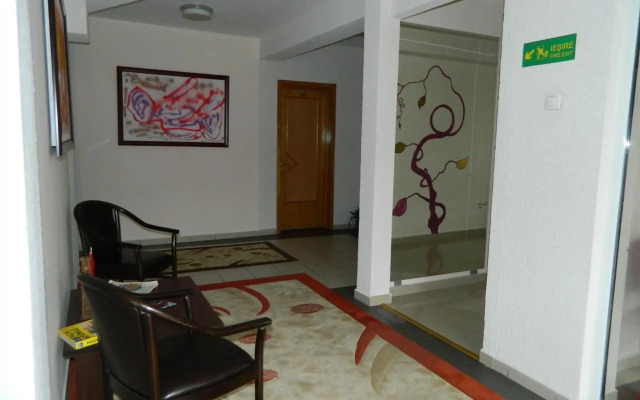 Tranzzit Hotel