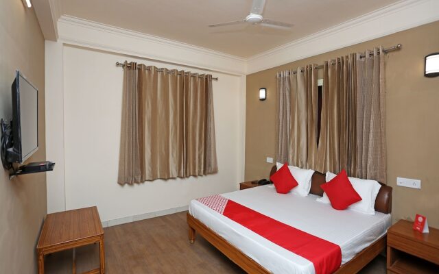 OYO 11675 Hotel Prahlad Inn