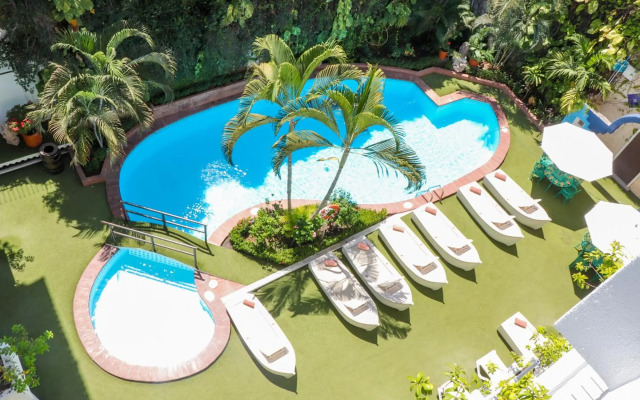 Los Arcos Suites