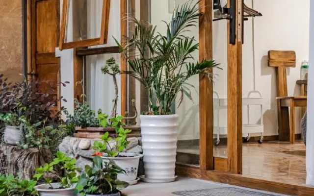 Dali Lingdaojiu Homestay (Dali Ancient Town Branch)