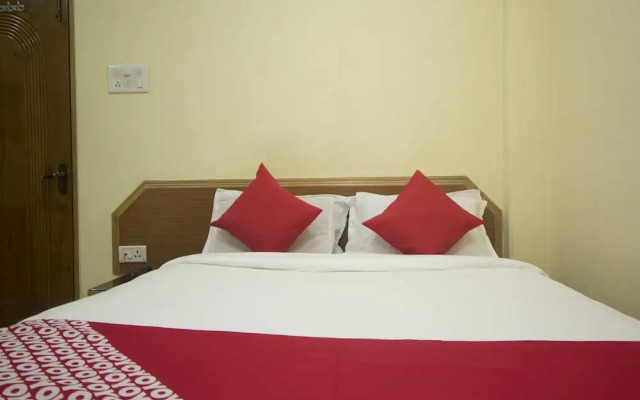OYO 16794 Bidhan Residency