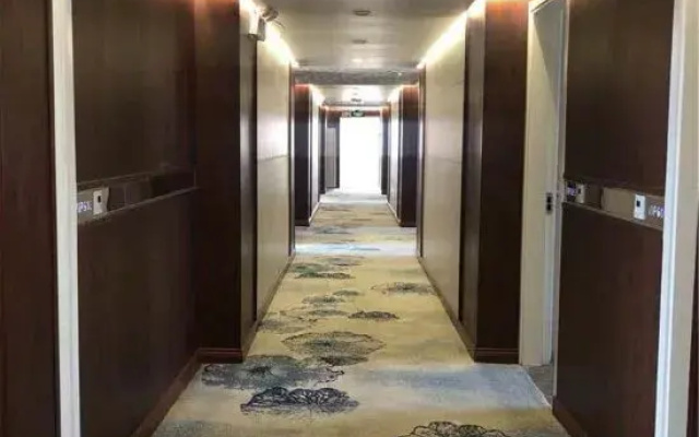 Xiangfuding Business Hotel