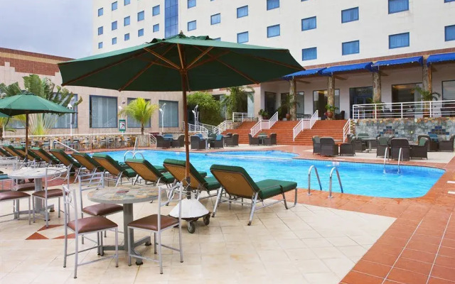 Holiday Inn Accra Airport