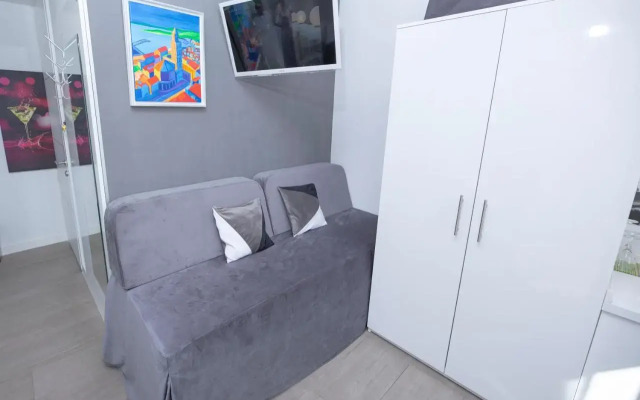 Karmel Beachway Rooms1