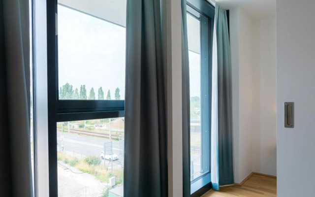 Vienna Residence, Marina Tower - Danube