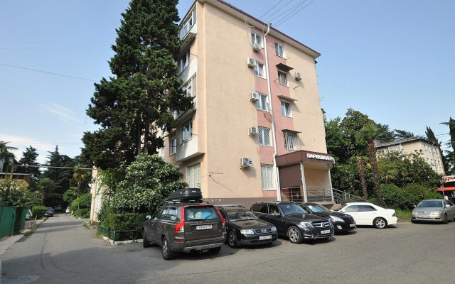 Апартаменты Капри Хаус на Гагарина 27