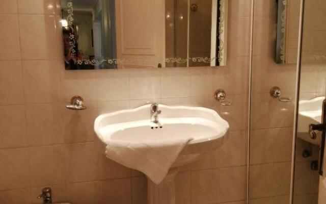 Cannes Mimosas One Bedroom