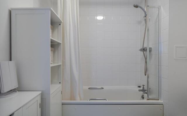 Spacious 1 Bed, For 4, Victoria Pimlico