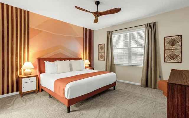 Upstay - Guest Home w Cinema Theme Rooms