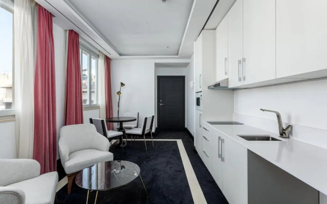 Room Mate Collection Gran Filippo, Rome-Fontana di Trevi