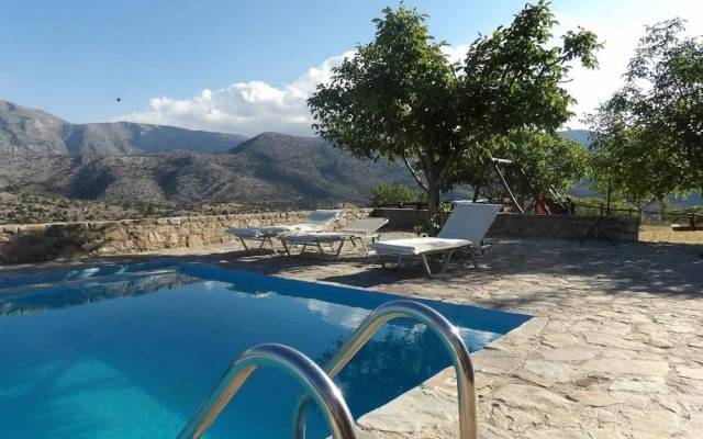 Arodamos Guesthouse