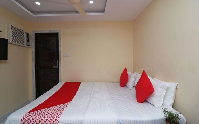 Oyo 16209 Hotel Ambar Palace