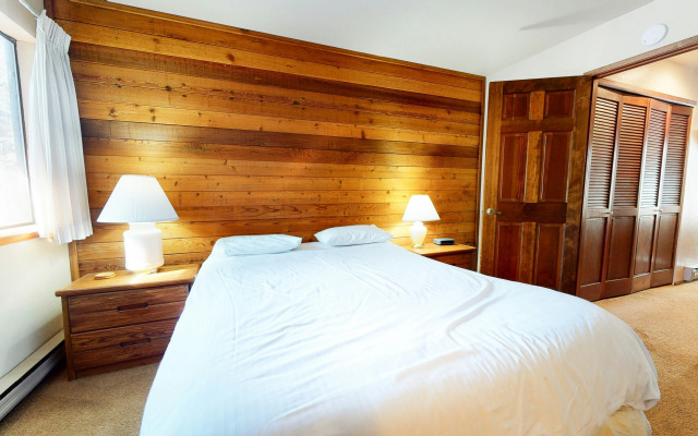 Snowflower #68 Condo