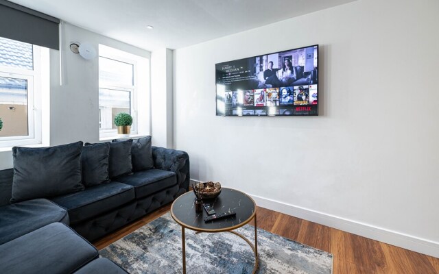 Manhattan Luxury Suites