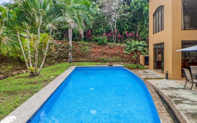 Esterillos Estates Coconut 38