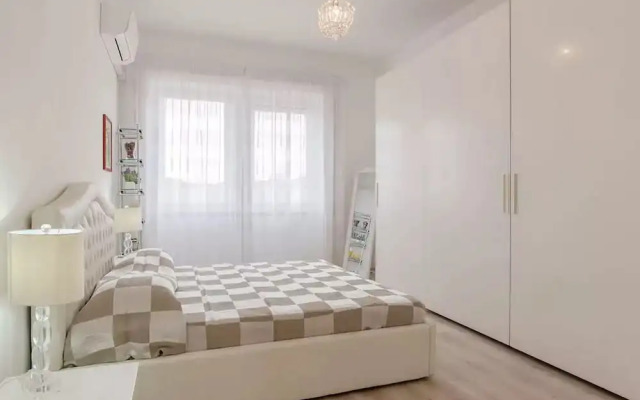 San Pietro Roomy Flat